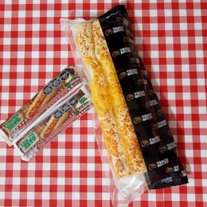 COMBO 12 SALCHICHAS LARGAS + PANES XXL PARMESANO + ADEREZO